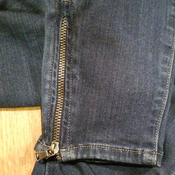 Jeans - Picture 3 of 3